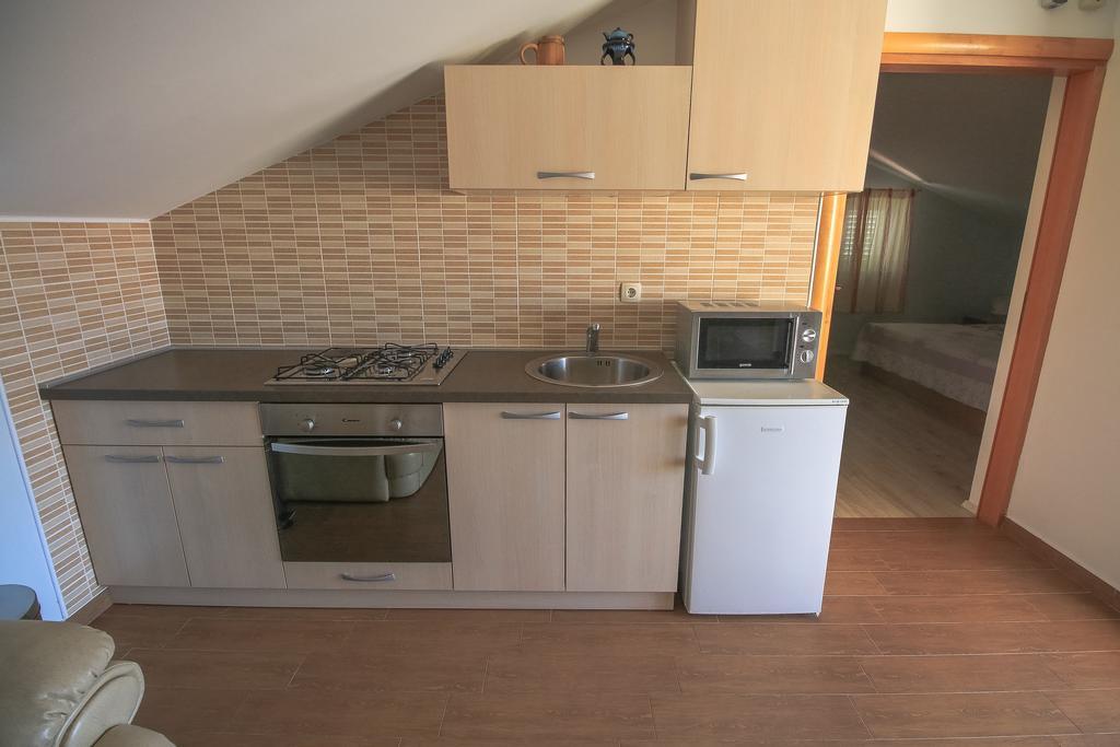 Apartment Ana Водице Екстериор снимка