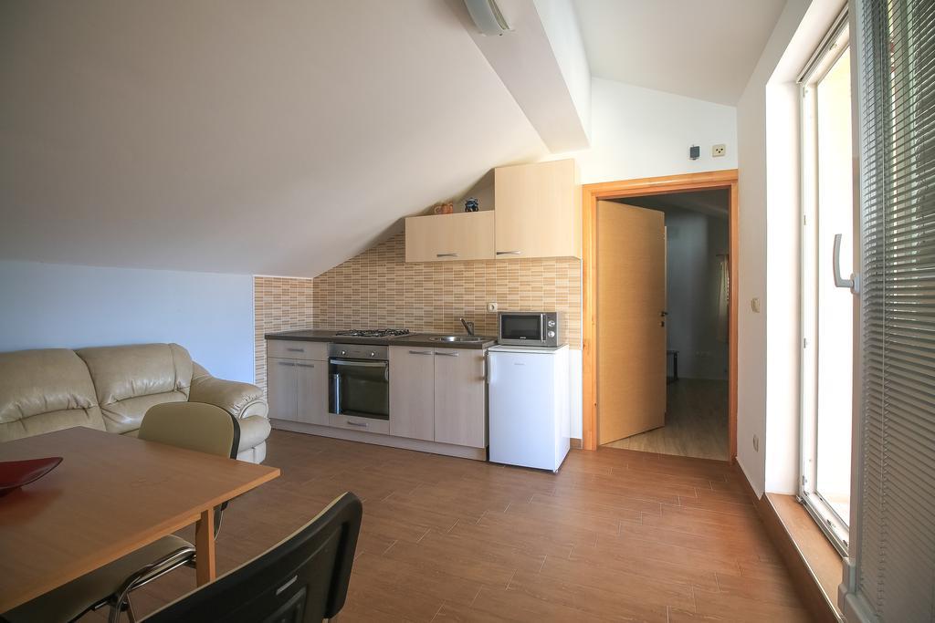 Apartment Ana Водице Екстериор снимка