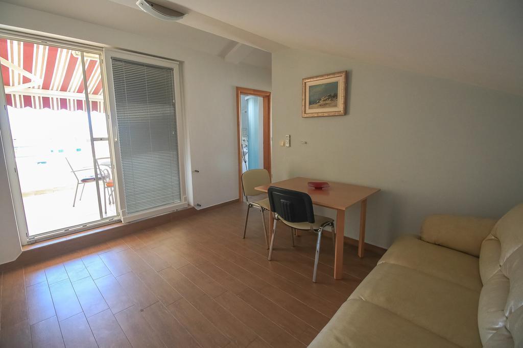 Apartment Ana Водице Екстериор снимка